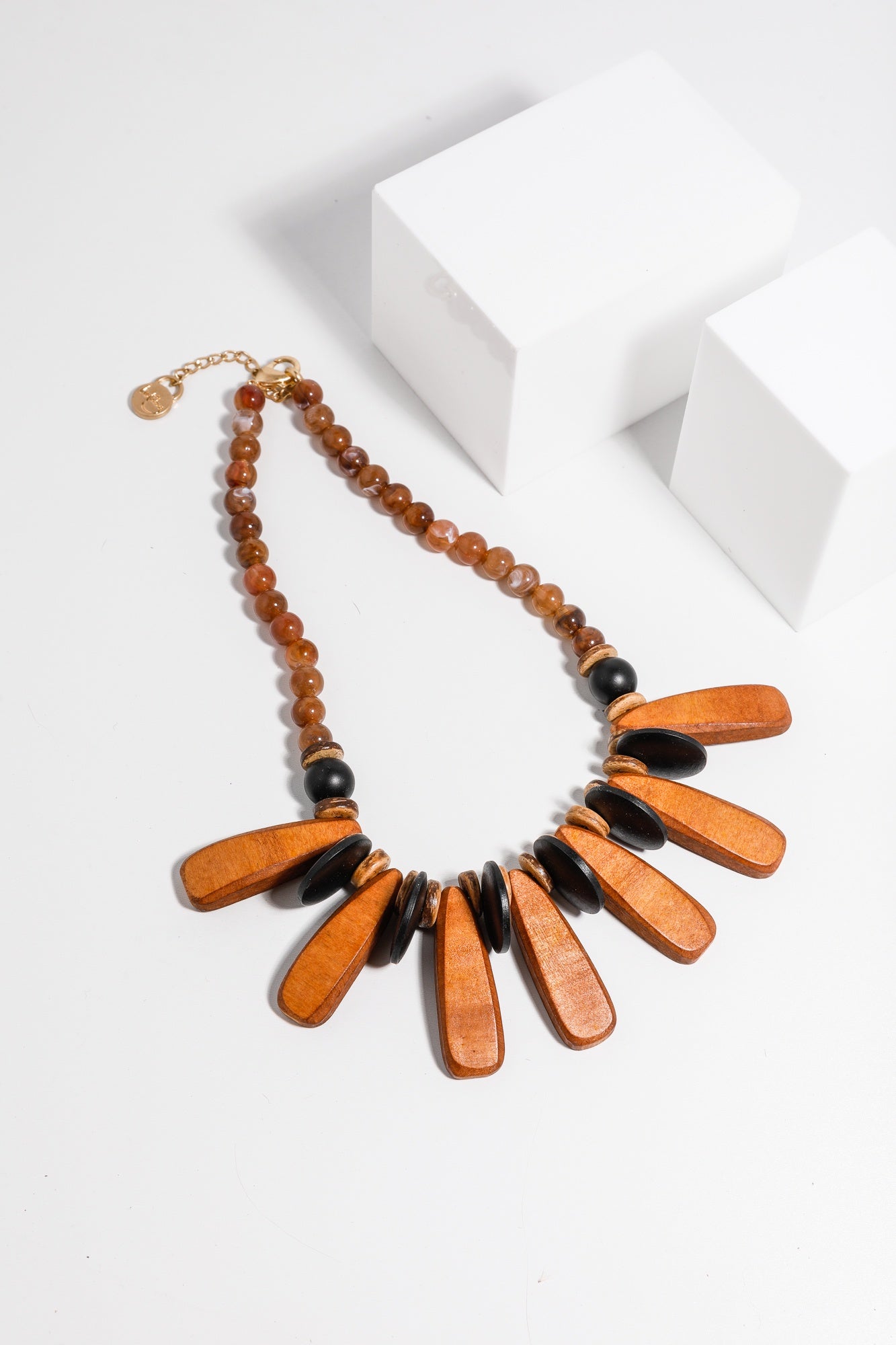 Holiday Garner Necklace - Tan